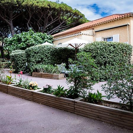 Hotel Beau Rivage Le Lavandou Exterior photo
