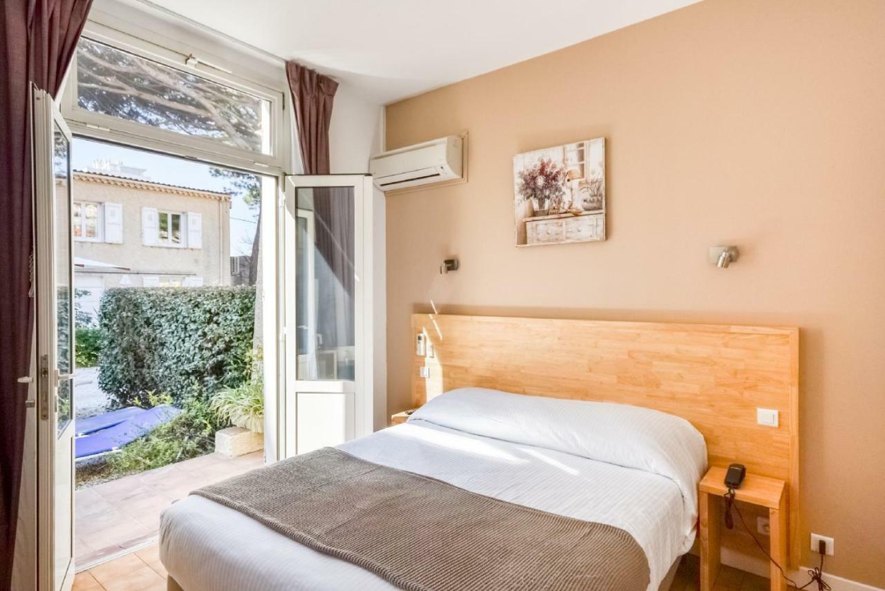 Hotel Beau Rivage Le Lavandou Exterior photo
