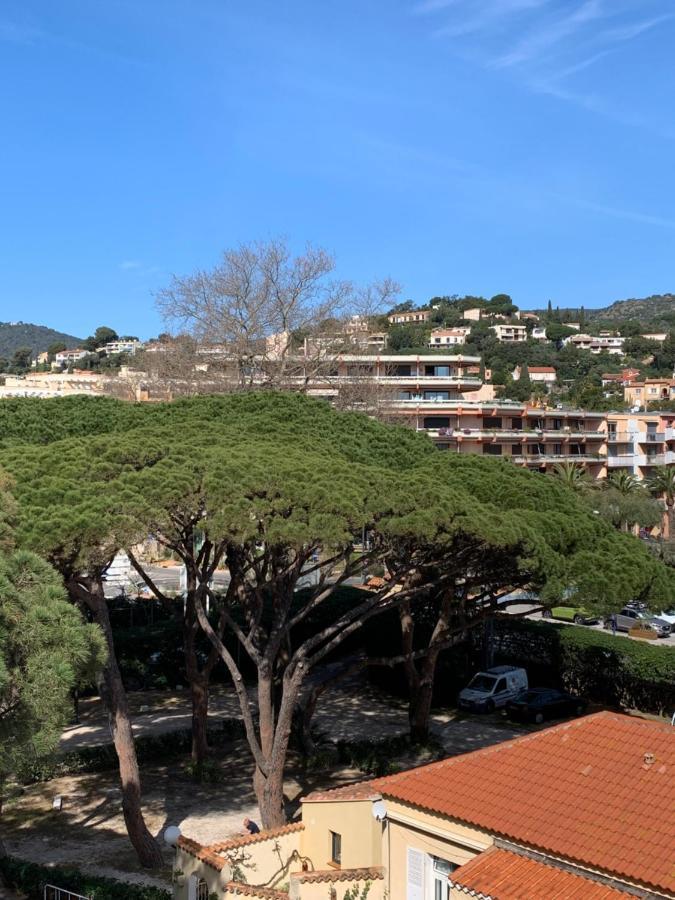Hotel Beau Rivage Le Lavandou Exterior photo
